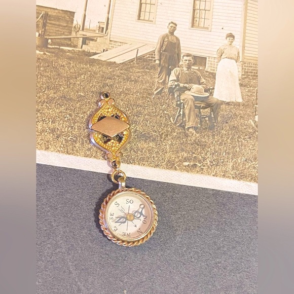 Vintage Gold Filled Floral Adorned Compass and Filagree Link Pendant Fob Charm - Picture 5 of 11